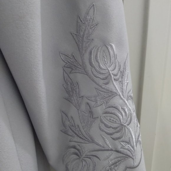 Women's Ben Marc International Platinum Skirt Suit - Picture 4 of 6